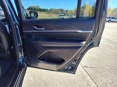2027 Jeep Grand Cherokee GRAND CHEROKEE L LIMITED 4X4
