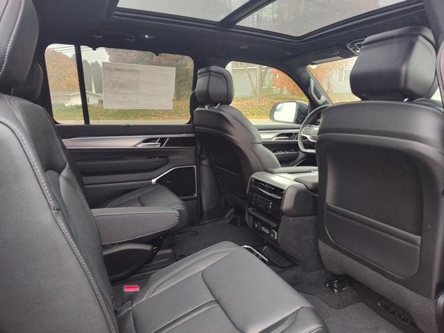 2027 Jeep Grand Wagoneer GRAND WAGONEER OVERLAND 4X4