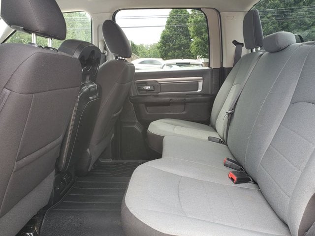 2022 RAM 1500 Classic SLT Crew Cab 4x4 5'7' Box