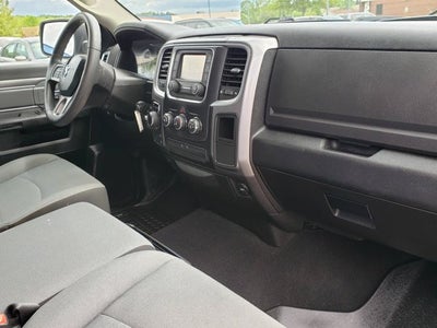 2022 RAM 1500 Classic SLT Crew Cab 4x4 5'7' Box