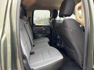 2020 RAM 1500 Big Horn Quad Cab 4x4 6'4' Box
