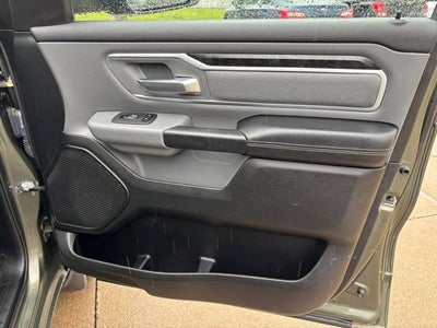 2020 RAM 1500 Big Horn Quad Cab 4x4 6'4' Box