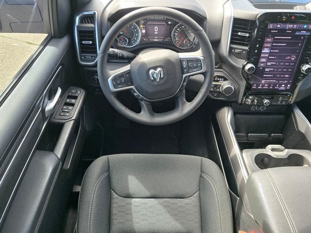 2025 RAM 1500 Big Horn Crew Cab 4x4 6'4' Box