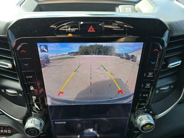 2025 RAM 1500 Big Horn Crew Cab 4x4 6'4' Box