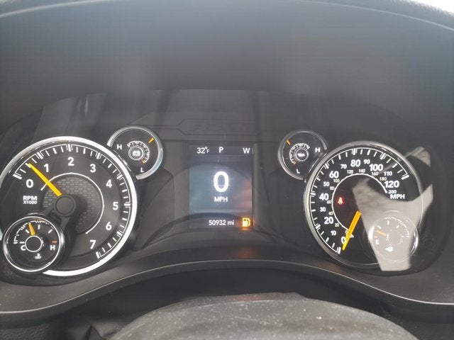 2022 RAM 1500 Big Horn Crew Cab 4x4 5'7' Box