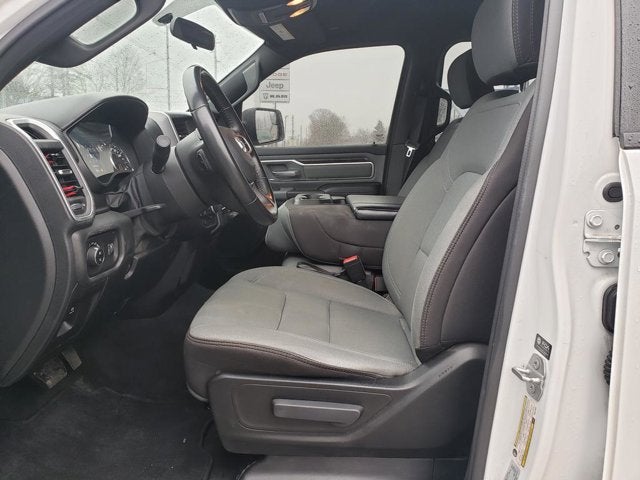 2022 RAM 1500 Big Horn Crew Cab 4x4 5'7' Box