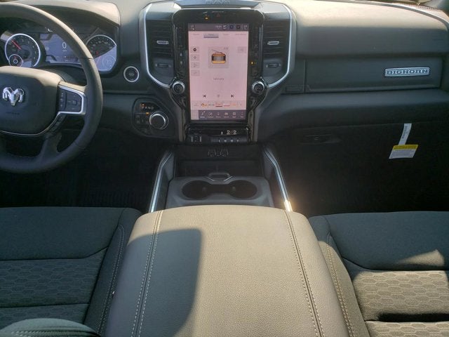 2025 RAM Ram 1500 RAM 1500 BIG HORN CREW CAB 4X4 5'7' BOX