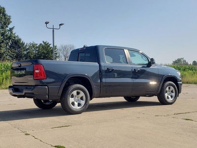 2025 RAM Ram 1500 RAM 1500 BIG HORN CREW CAB 4X4 5'7' BOX