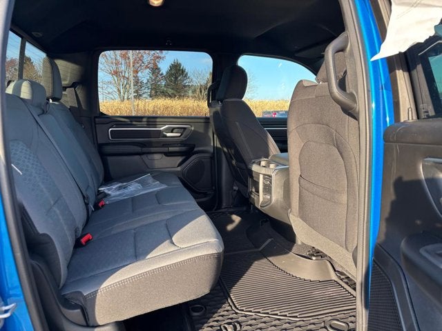 2025 RAM Ram 1500 RAM 1500 BIG HORN CREW CAB 4X4 5'7' BOX