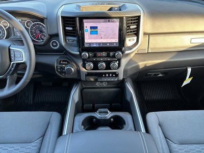 2025 RAM Ram 1500 RAM 1500 BIG HORN CREW CAB 4X4 5'7' BOX