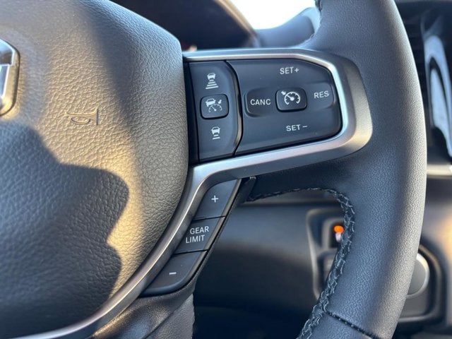 2025 RAM Ram 1500 RAM 1500 BIG HORN CREW CAB 4X4 5'7' BOX