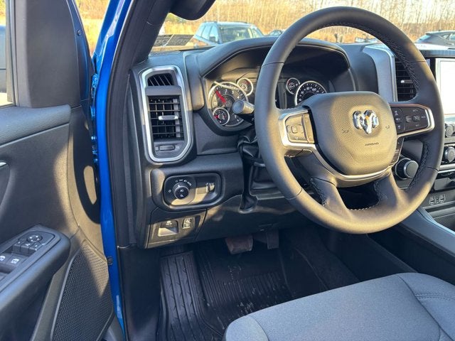 2025 RAM Ram 1500 RAM 1500 BIG HORN CREW CAB 4X4 5'7' BOX