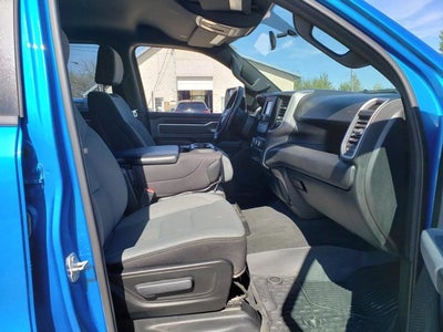 2022 RAM 1500 Big Horn Crew Cab 4x4 5'7' Box