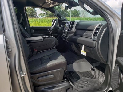 2025 RAM Ram 1500 RAM 1500 BIG HORN CREW CAB 4X4 5'7' BOX