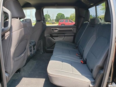 2024 RAM 1500 Big Horn Crew Cab 4x4 5'7' Box