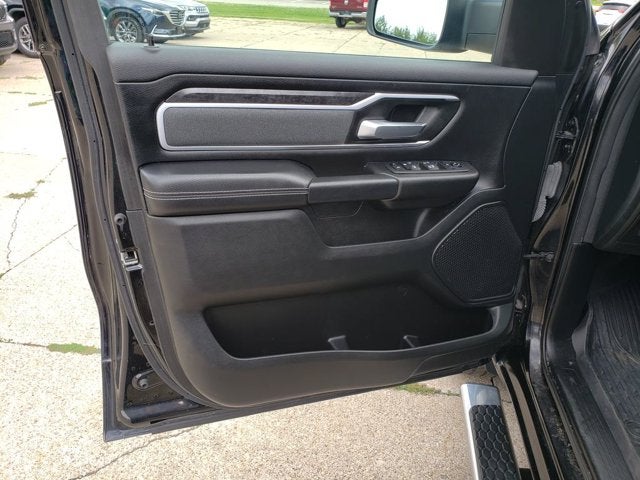2022 RAM 1500 Big Horn Quad Cab 4x4 6'4' Box