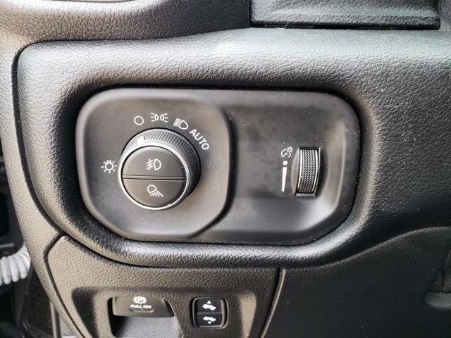 2022 RAM 1500 Big Horn Quad Cab 4x4 6'4' Box