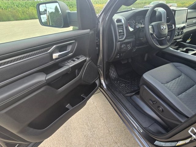 2027 RAM Ram 1500 RAM 1500 BIG HORN CREW CAB 4X4 5'7' BOX