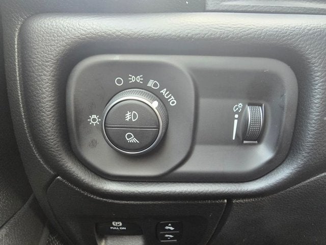 2027 RAM Ram 1500 RAM 1500 BIG HORN CREW CAB 4X4 5'7' BOX