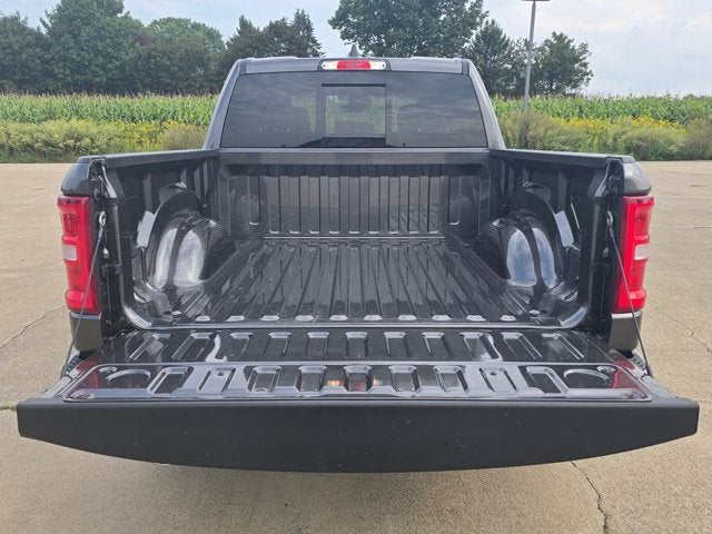 2027 RAM Ram 1500 RAM 1500 BIG HORN CREW CAB 4X4 5'7' BOX