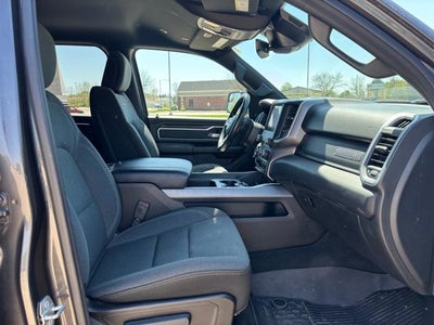 2022 RAM 1500 Big Horn Crew Cab 4x4 5'7' Box