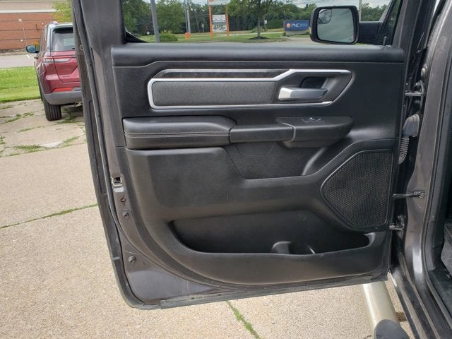 2020 RAM 1500 Big Horn Crew Cab 4x4 5'7' Box