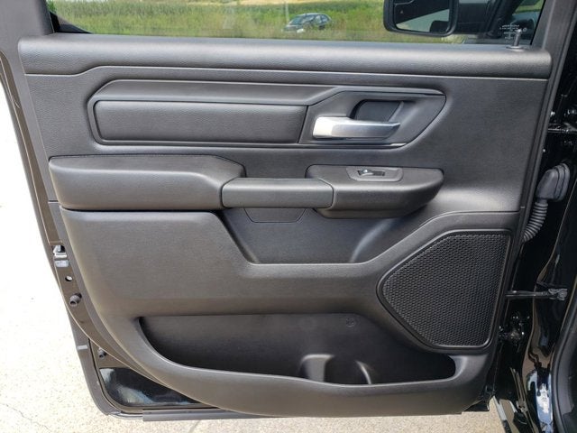 2026 RAM Ram 1500 RAM 1500 TRADESMAN CREW CAB 4X4 5'7' BOX