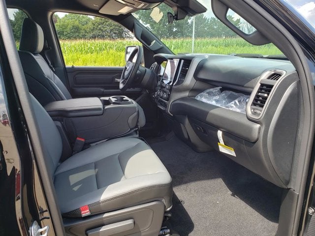 2026 RAM Ram 1500 RAM 1500 TRADESMAN CREW CAB 4X4 5'7' BOX