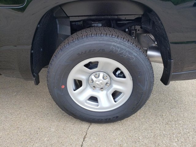 2026 RAM Ram 1500 RAM 1500 TRADESMAN CREW CAB 4X4 5'7' BOX