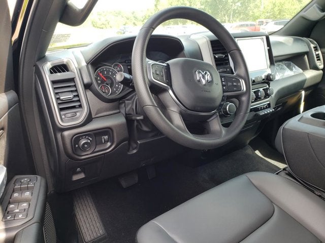 2026 RAM Ram 1500 RAM 1500 TRADESMAN CREW CAB 4X4 5'7' BOX