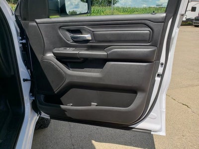 2026 RAM 1500 RAM 1500 WARLOCK CREW CAB 4X4 5'7' BOX