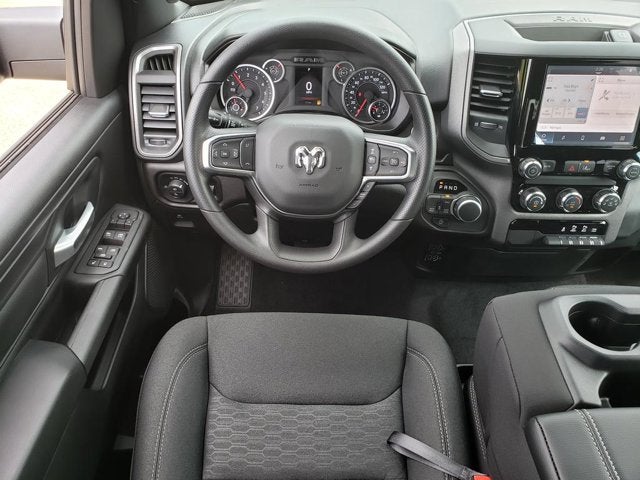 2025 RAM Ram 1500 RAM 1500 TRADESMAN CREW CAB 4X4 5'7' BOX