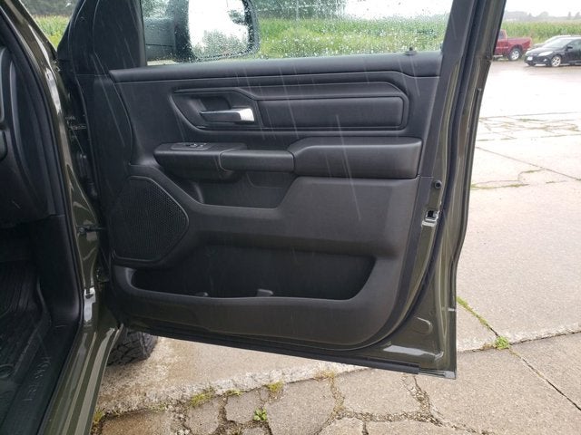 2027 RAM Ram 1500 RAM 1500 WARLOCK CREW CAB 4X4 5'7' BOX