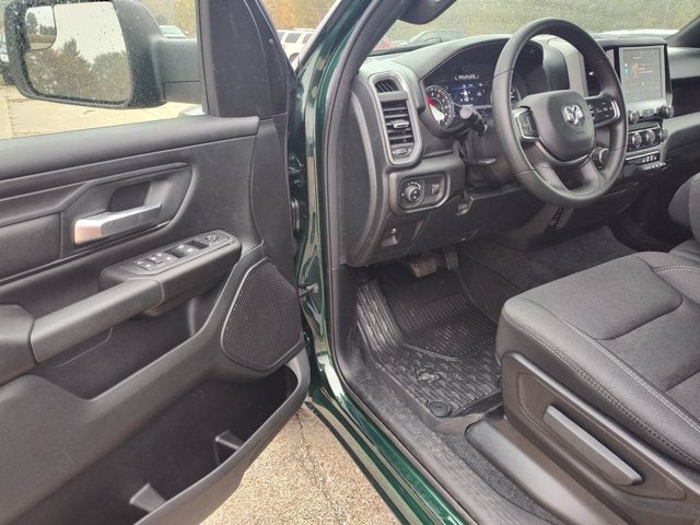 2027 RAM Ram 1500 RAM 1500 WARLOCK CREW CAB 4X4 5'7' BOX