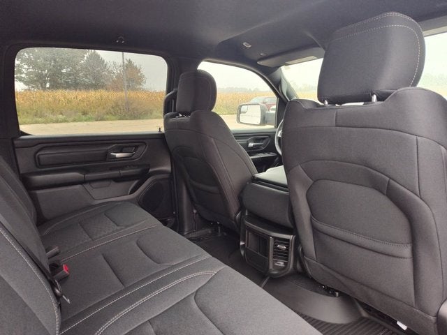 2027 RAM Ram 1500 RAM 1500 WARLOCK CREW CAB 4X4 5'7' BOX