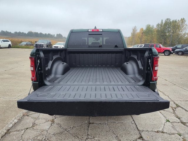 2027 RAM Ram 1500 RAM 1500 WARLOCK CREW CAB 4X4 5'7' BOX