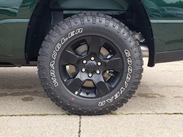2027 RAM Ram 1500 RAM 1500 WARLOCK CREW CAB 4X4 5'7' BOX