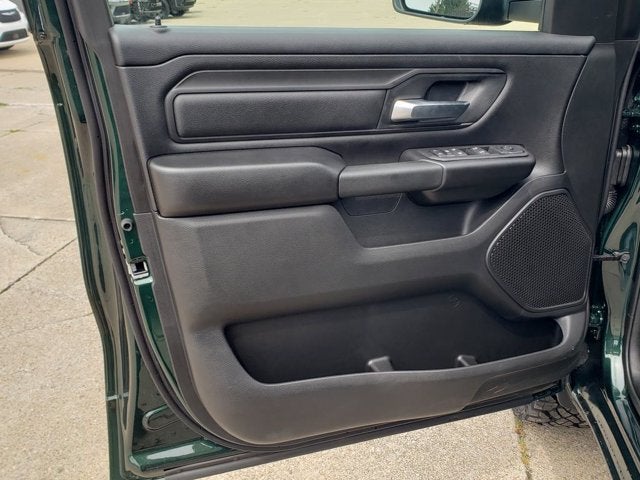 2027 RAM Ram 1500 RAM 1500 WARLOCK CREW CAB 4X4 5'7' BOX