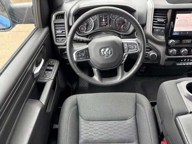 2026 RAM Ram 1500 RAM 1500 TRADESMAN CREW CAB 4X4 5'7' BOX