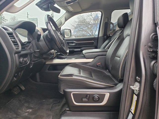 2022 RAM 1500 Laramie Crew Cab 4x4 5'7' Box