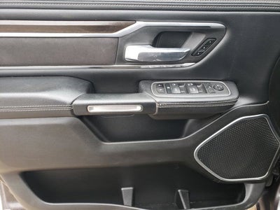 2022 RAM 1500 Laramie Crew Cab 4x4 5'7' Box
