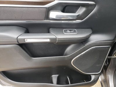 2022 RAM 1500 Laramie Crew Cab 4x4 5'7' Box