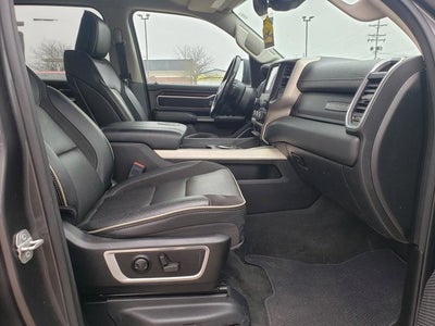 2022 RAM 1500 Laramie Crew Cab 4x4 5'7' Box