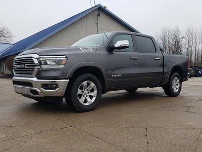 2022 RAM 1500 Laramie Crew Cab 4x4 5'7' Box