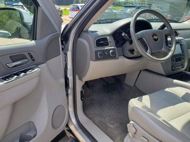 2013 CHEVROLET TRUCK Suburban LT