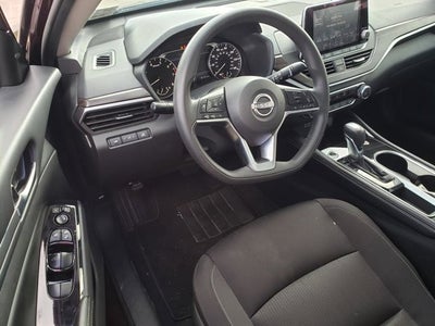 2023 Nissan Altima SV FWD
