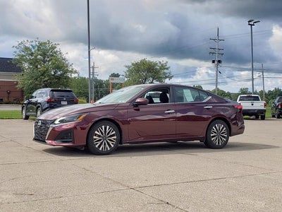 2023 Nissan Altima SV FWD