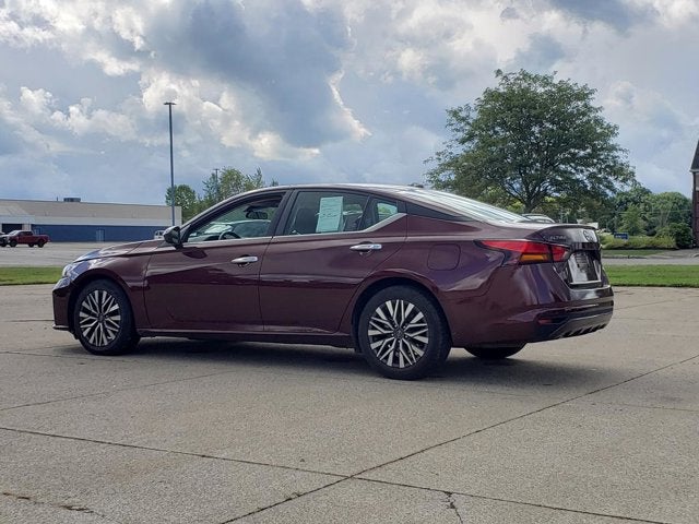 2023 Nissan Altima SV FWD