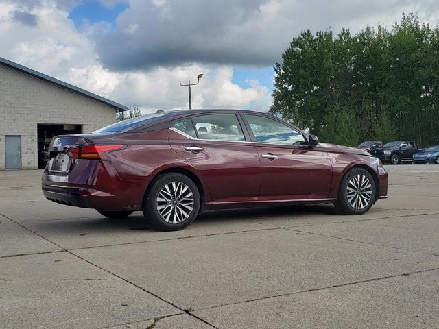 2023 Nissan Altima SV FWD