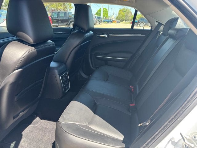 2022 Chrysler 300 Touring L AWD
